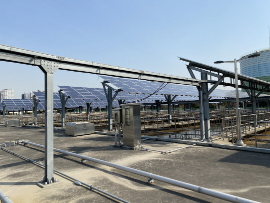 한화큐셀 중랑물재생센터 태양광 발전소. <이상현 기자>